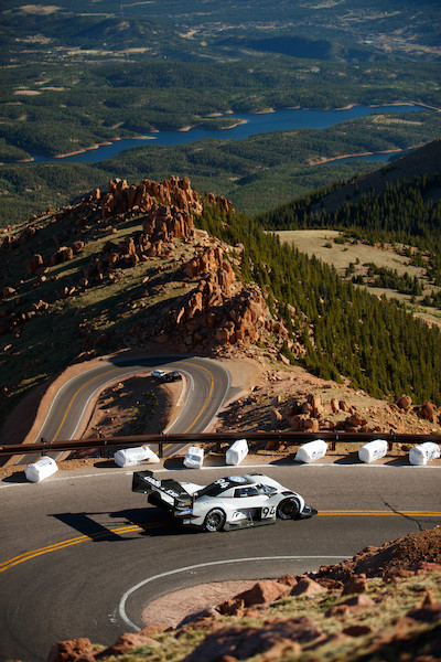 I.D R Pikes Peak bije rekord trasy